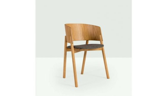 Καρέκλα HALLA